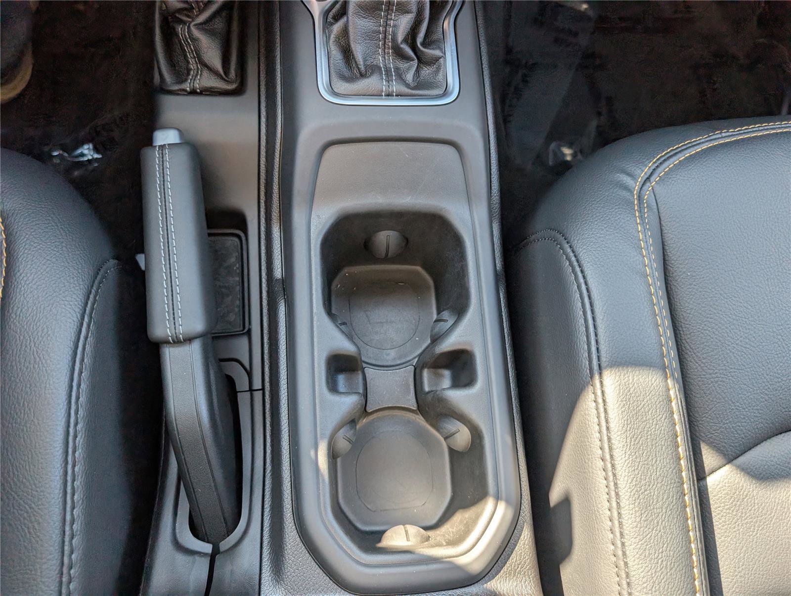 Used 2025 Jeep Gladiator Sport AWD/4WD image 24