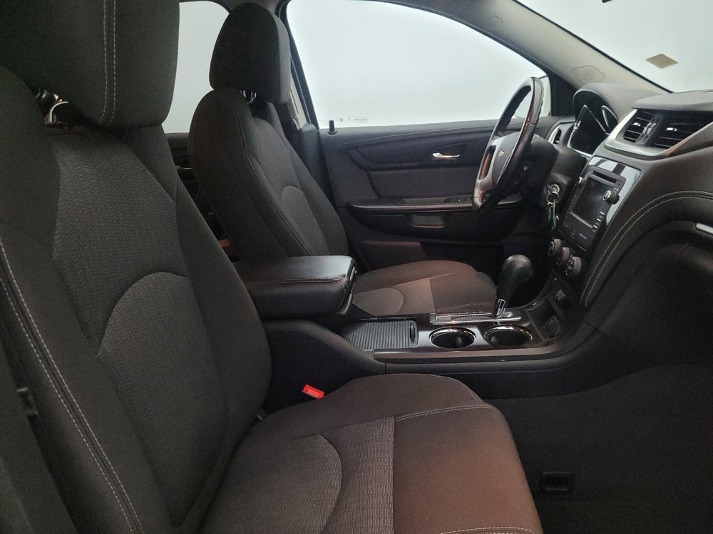 Used 2017 Chevrolet Traverse LT image 21