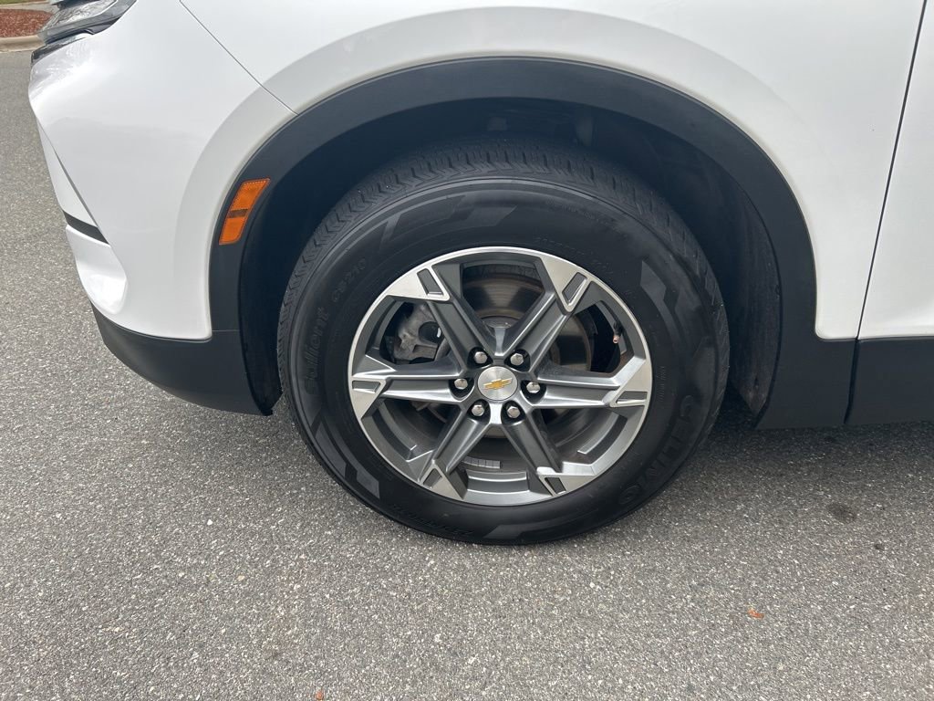 Used 2024 Chevrolet Blazer LT image 28