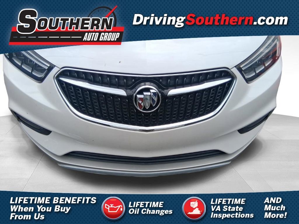 Used 2017 Buick Encore Essence FWD image 1