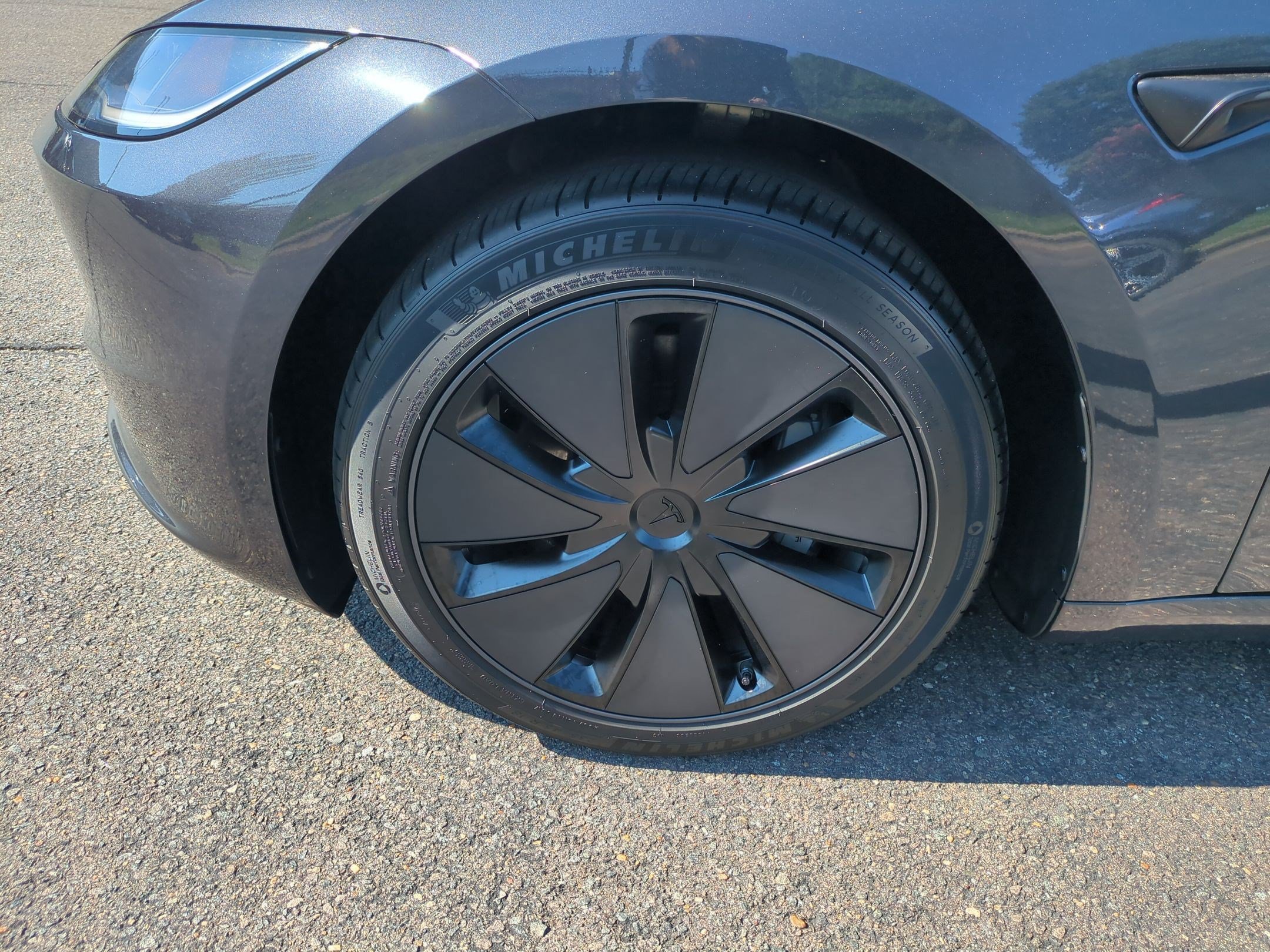 Used 2024 Tesla Model 3 Long Range AWD/4WD image 10