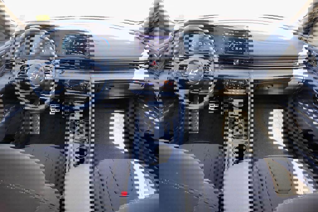 New 2026 Hyundai Elantra Sport image 6