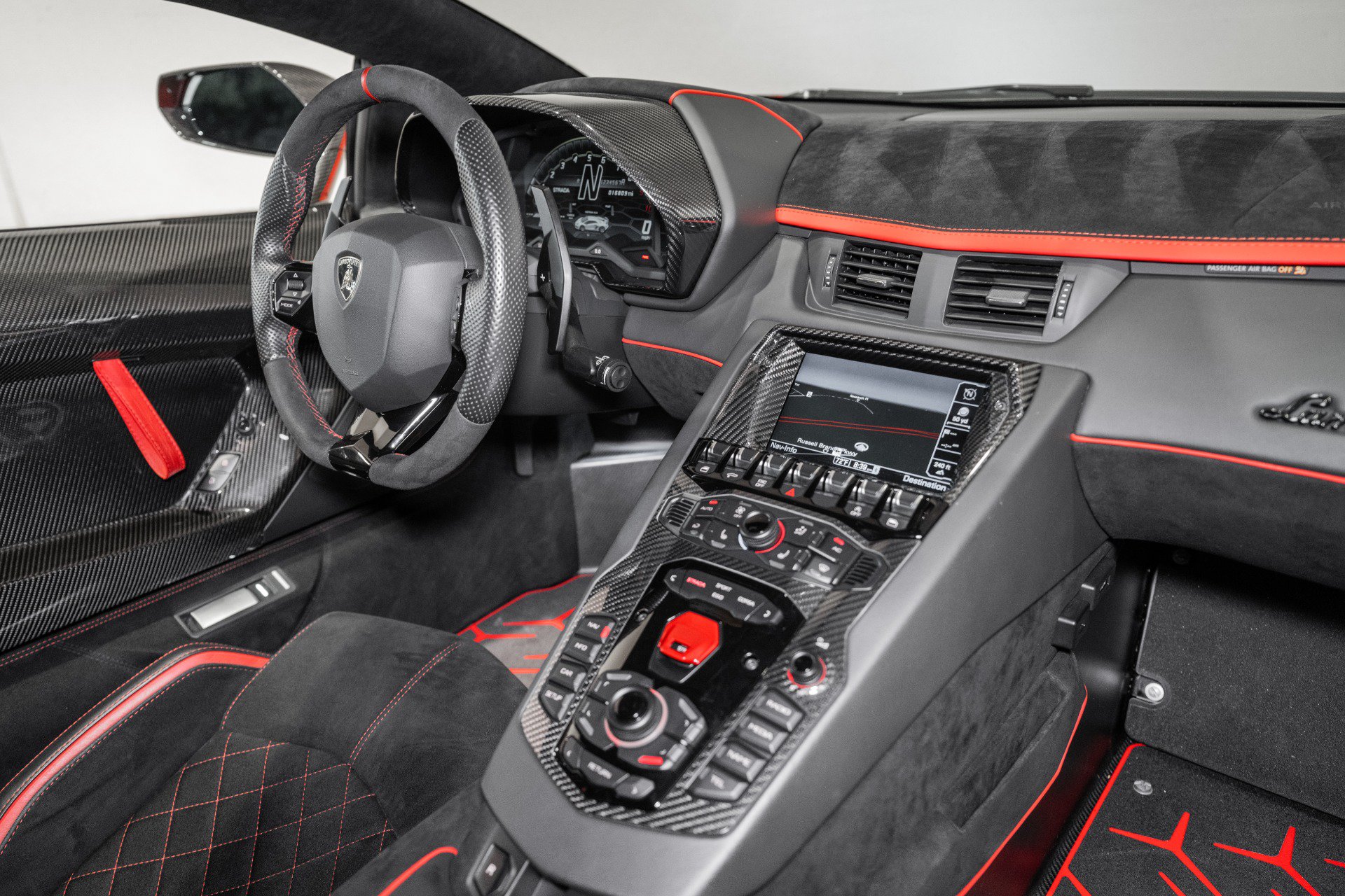 Used 2021 Lamborghini Aventador SVJ AWD/4WD image 30