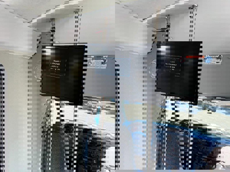 Used 2016 Ford E-350 and Econoline 350 Super Duty image 10