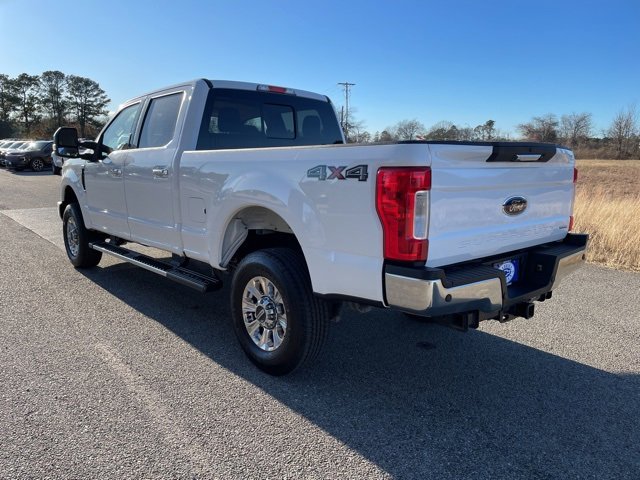 Used 2019 Ford F250 Lariat w/ Chrome Package image 3