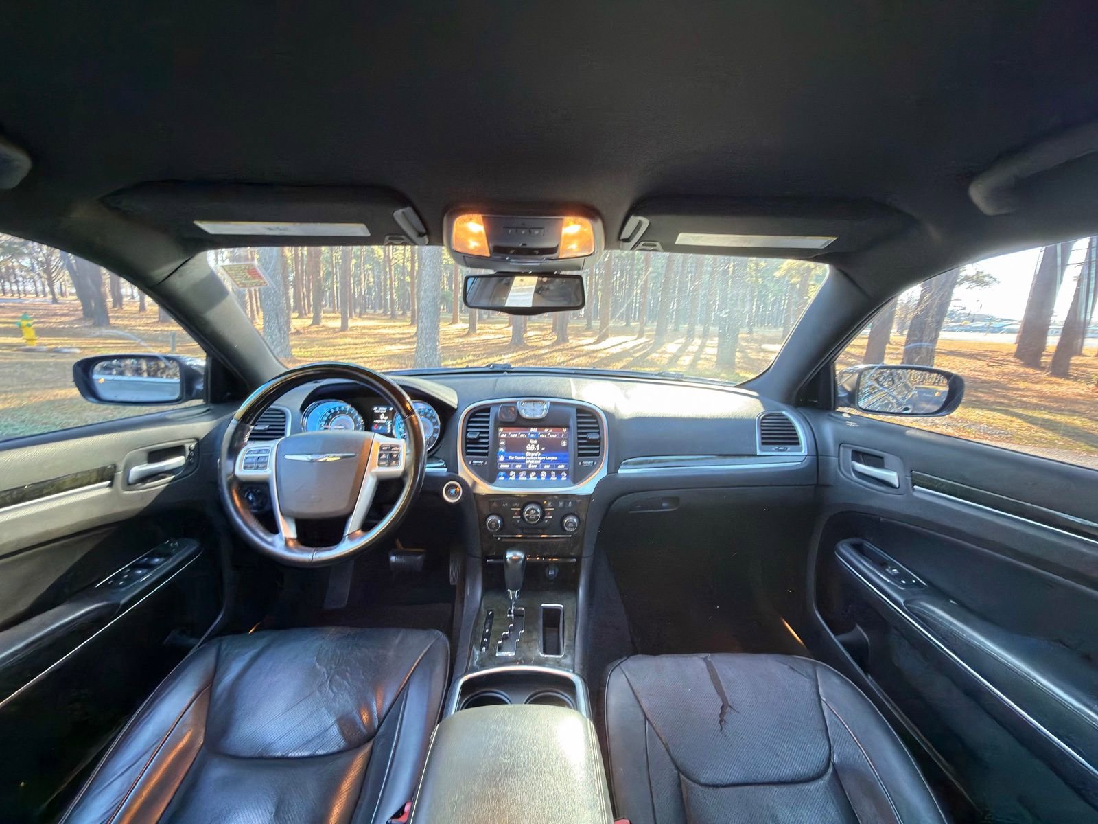 Used 2012 Chrysler 300 C w/ 19-Premium Speaker Group image 2