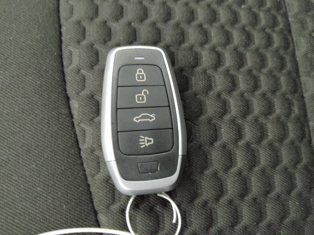 Used 2020 GMC Terrain SLE w/ LPO, Floor Liner Package FWD image 32