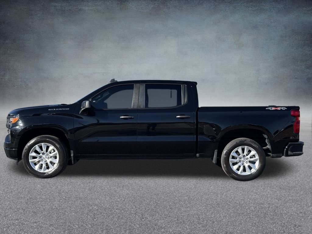 Used 2025 Chevrolet Silverado 1500 Custom image 8