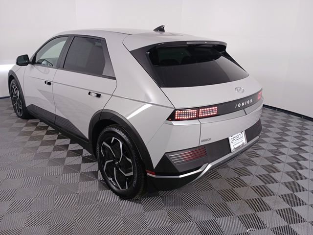 Used 2022 Hyundai Ioniq 5 SE w/ Cargo Package image 5
