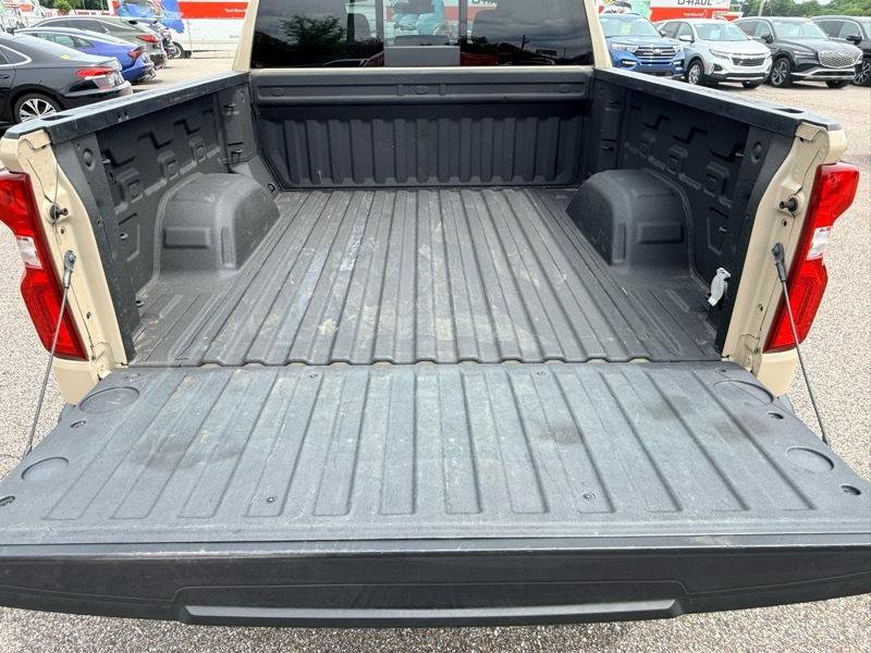 Used 2022 Chevrolet Silverado 1500 LT Trail Boss w/ Convenience Package II AWD/4WD image 12