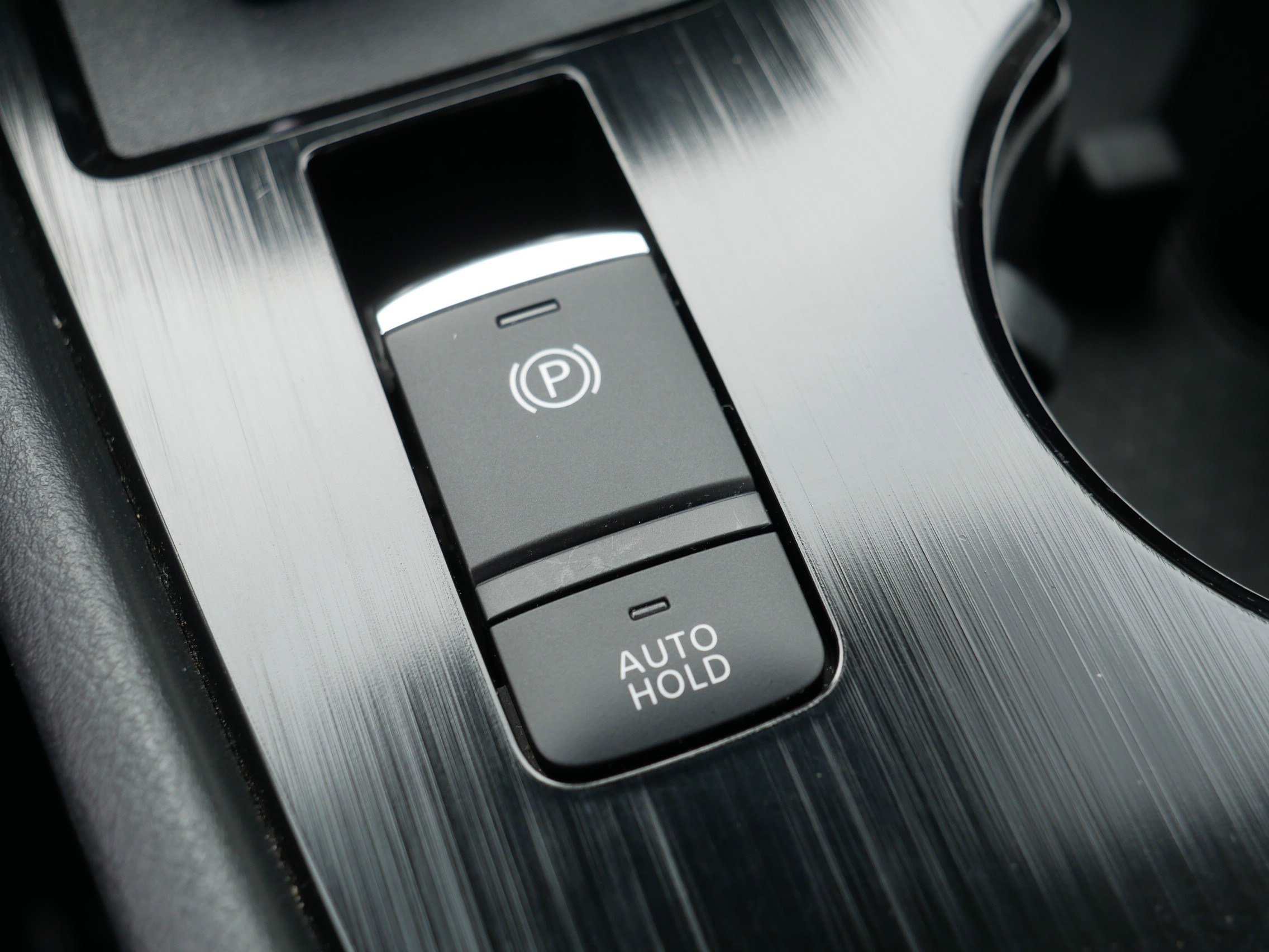 Used 2023 Nissan Rogue SV w/ SV Premium B Package image 32