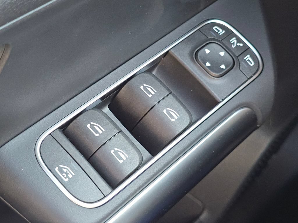 New 2026 Mercedes-Benz GLA 250 4MATIC image 26