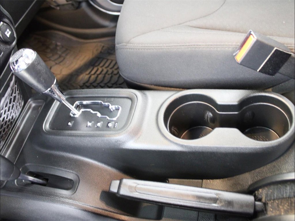 Used 2018 Jeep Wrangler Unlimited Sport S image 20