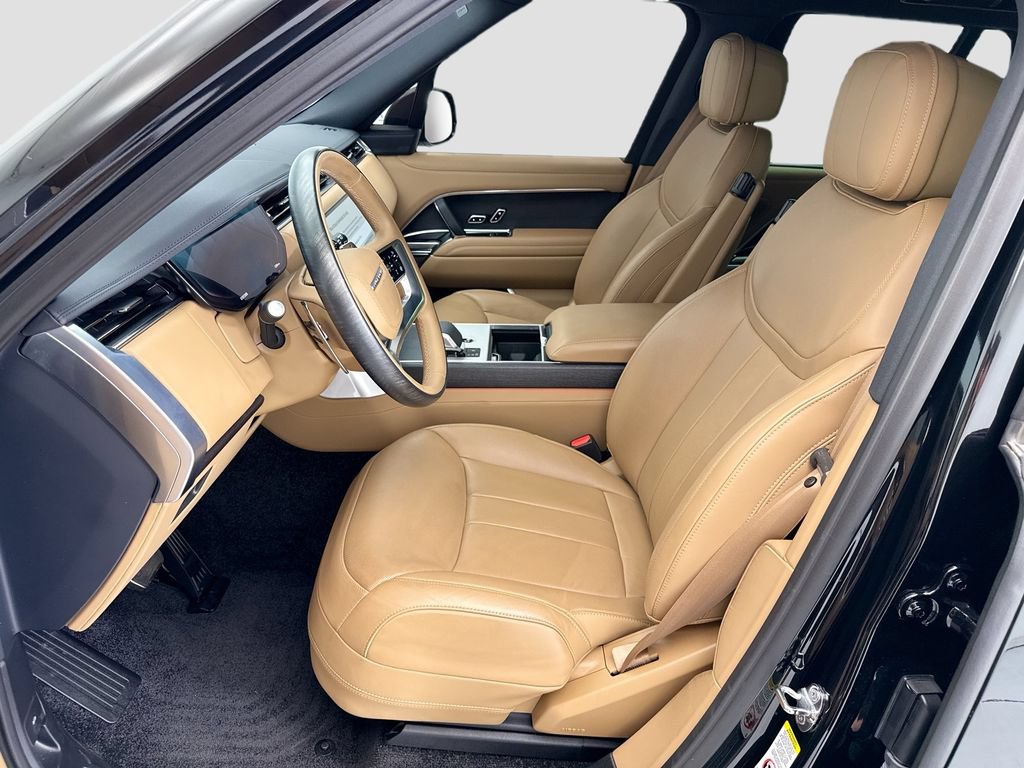 Used 2025 Land Rover Range Rover SE AWD/4WD image 18
