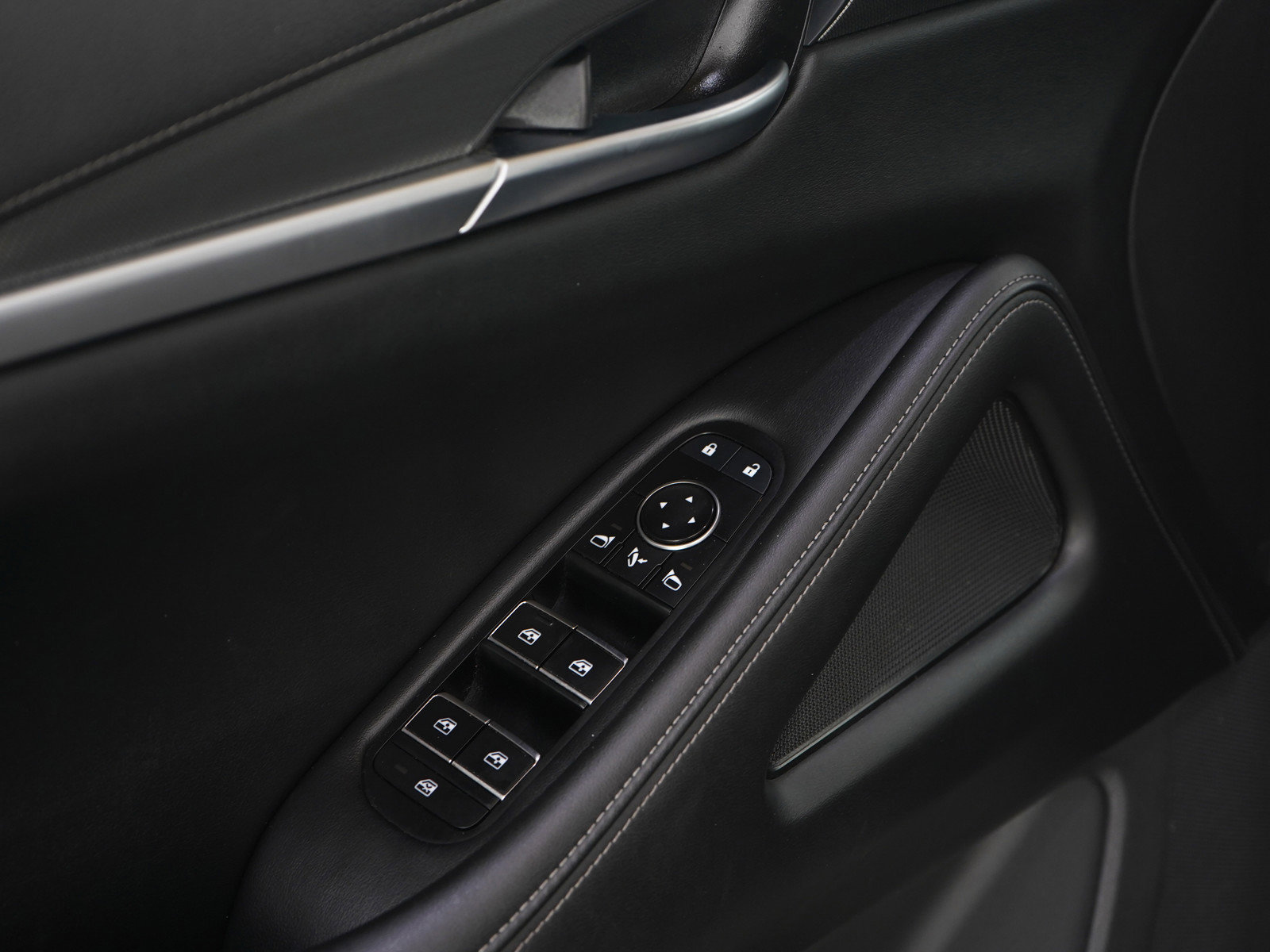 Used 2023 INFINITI QX60 Luxe image 23