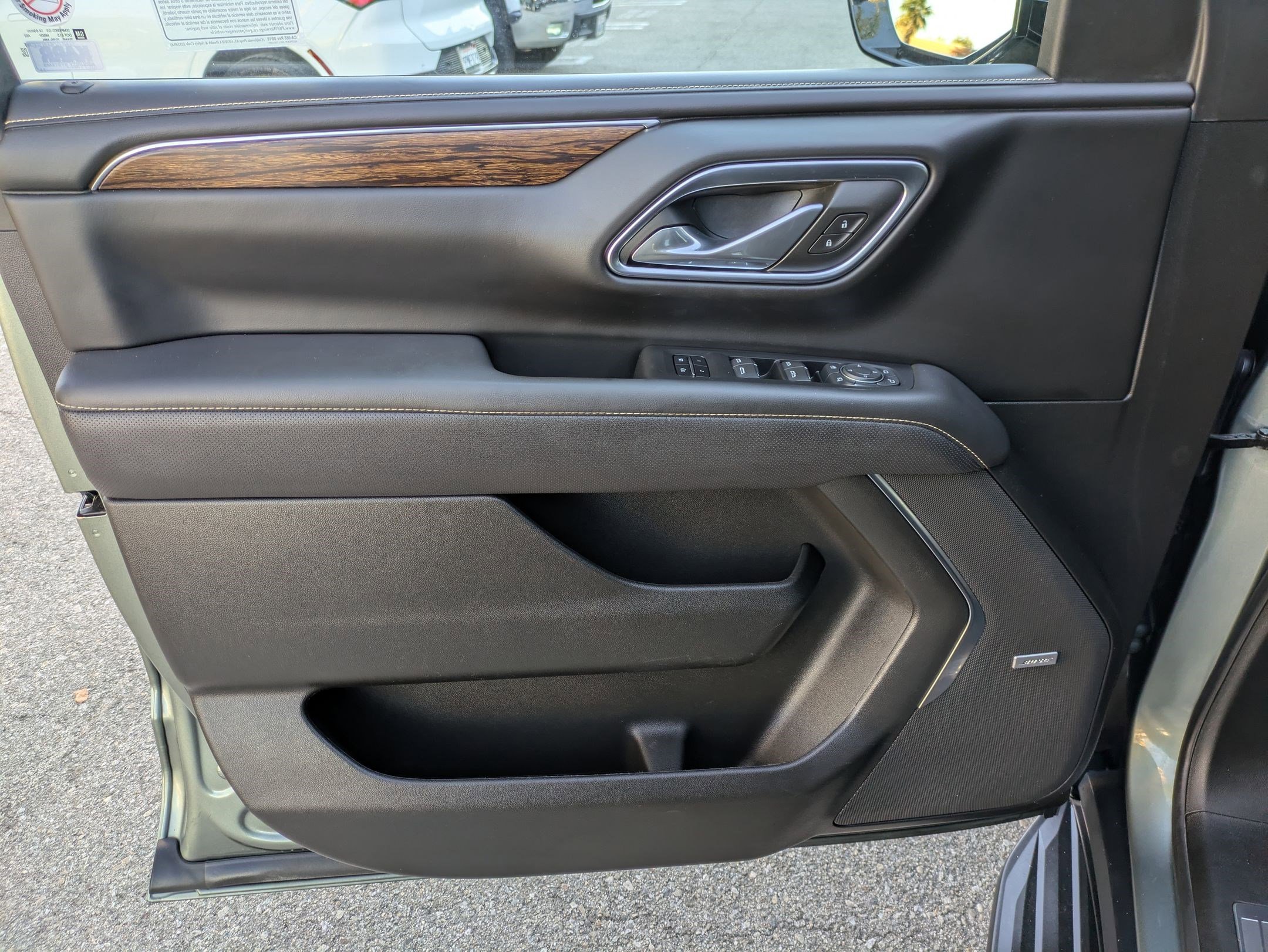 Certified 2023 Chevrolet Suburban Premier image 10