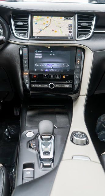 Used 2023 INFINITI QX55 Essential image 18