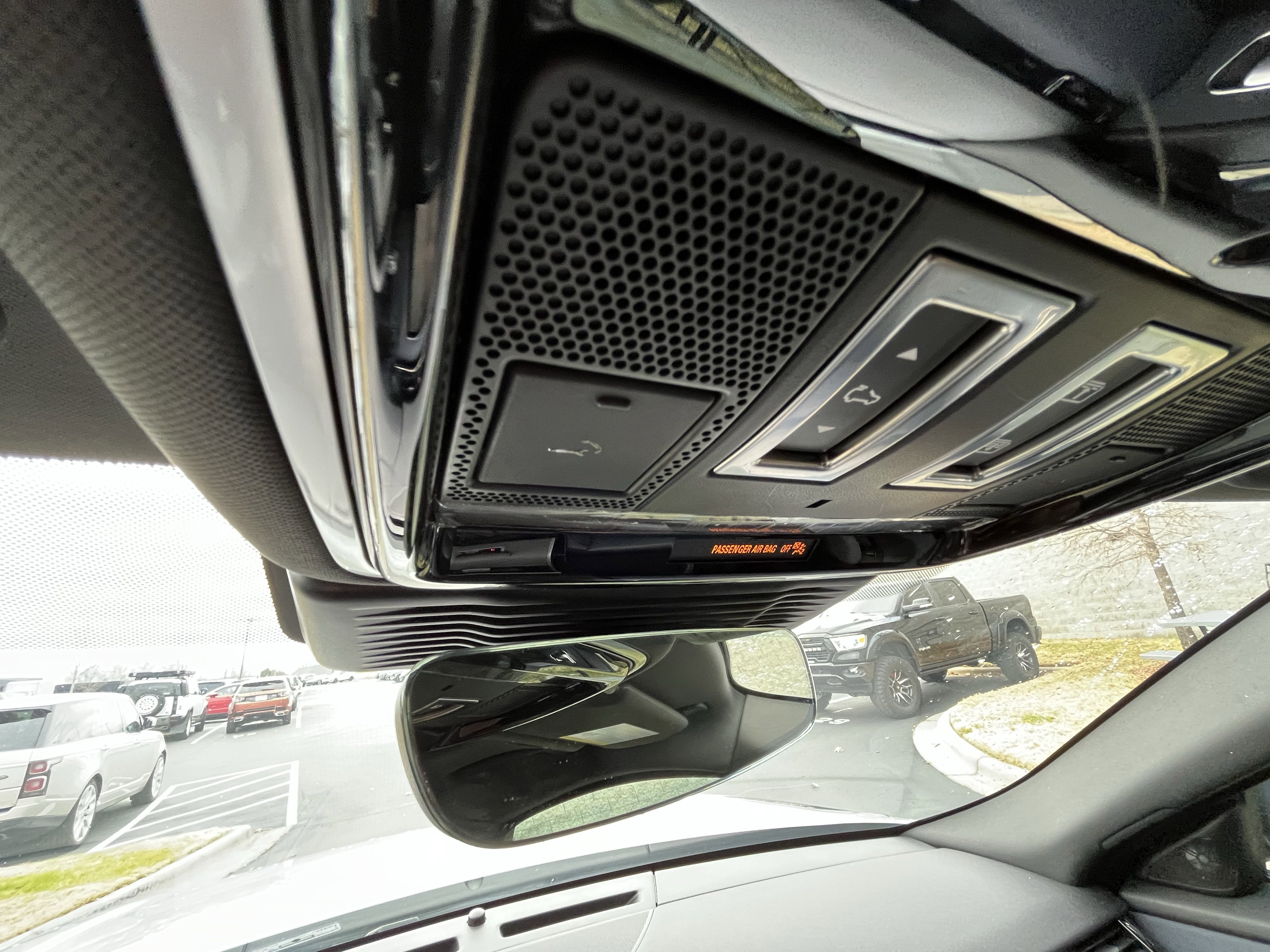 Used 2024 Land Rover Range Rover Velar Dynamic SE image 20