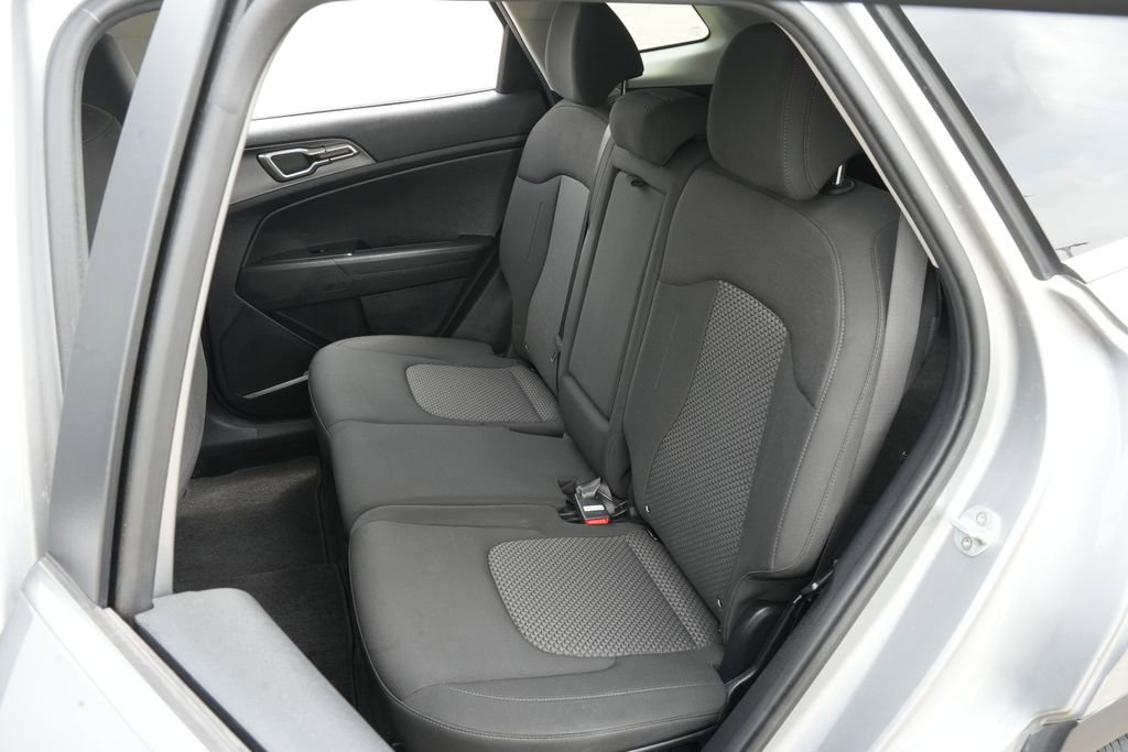 Used 2023 Kia Sportage LX FWD image 16