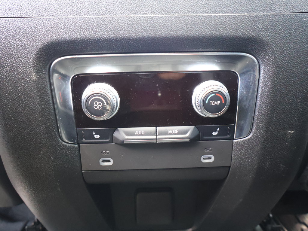 Certified 2024 GMC Yukon XL Denali AWD/4WD image 31