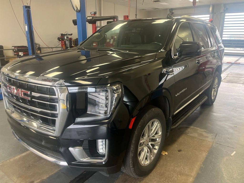 Used 2021 GMC Yukon SLT w/ SLT Premium Package AWD/4WD image 2