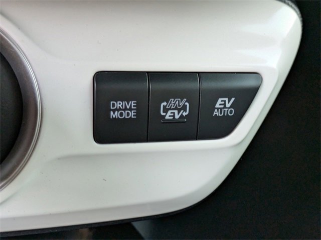 Used 2019 Toyota Prius Prime Premium image 33