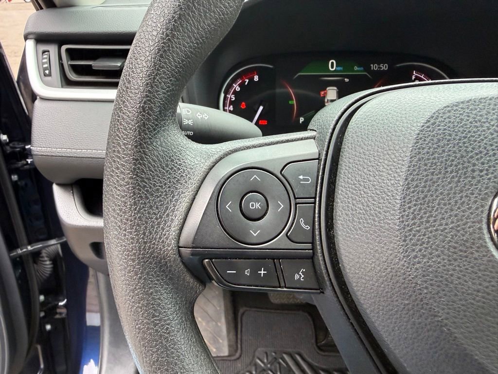 Certified 2025 Toyota RAV4 XLE image 28