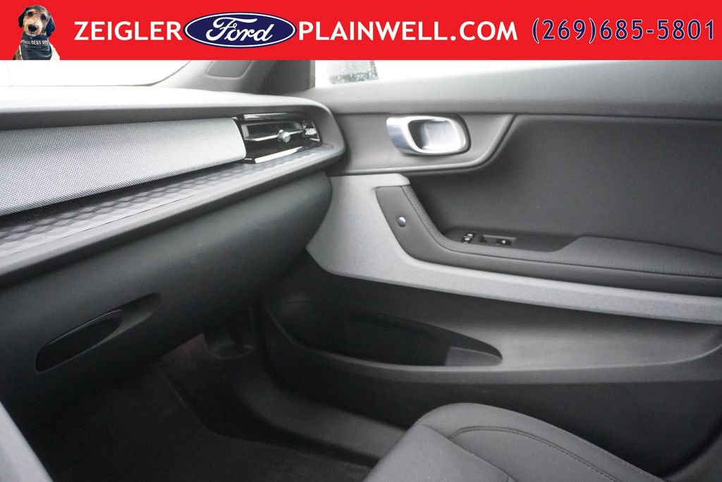 Used 2022 Polestar Polestar 2 FWD image 32