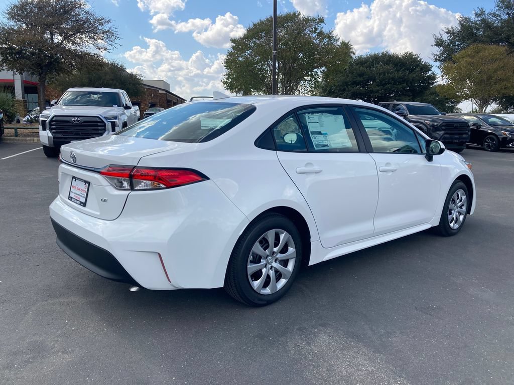 New 2026 Toyota Corolla LE FWD image 5