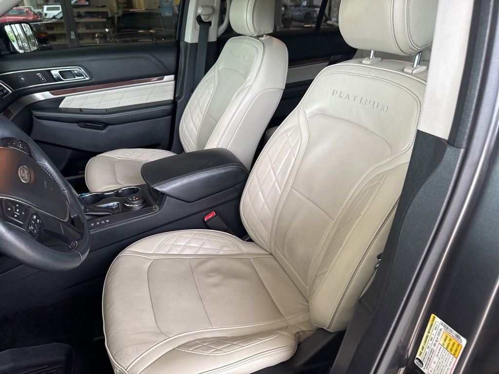 Used 2017 Ford Explorer Platinum AWD/4WD image 10
