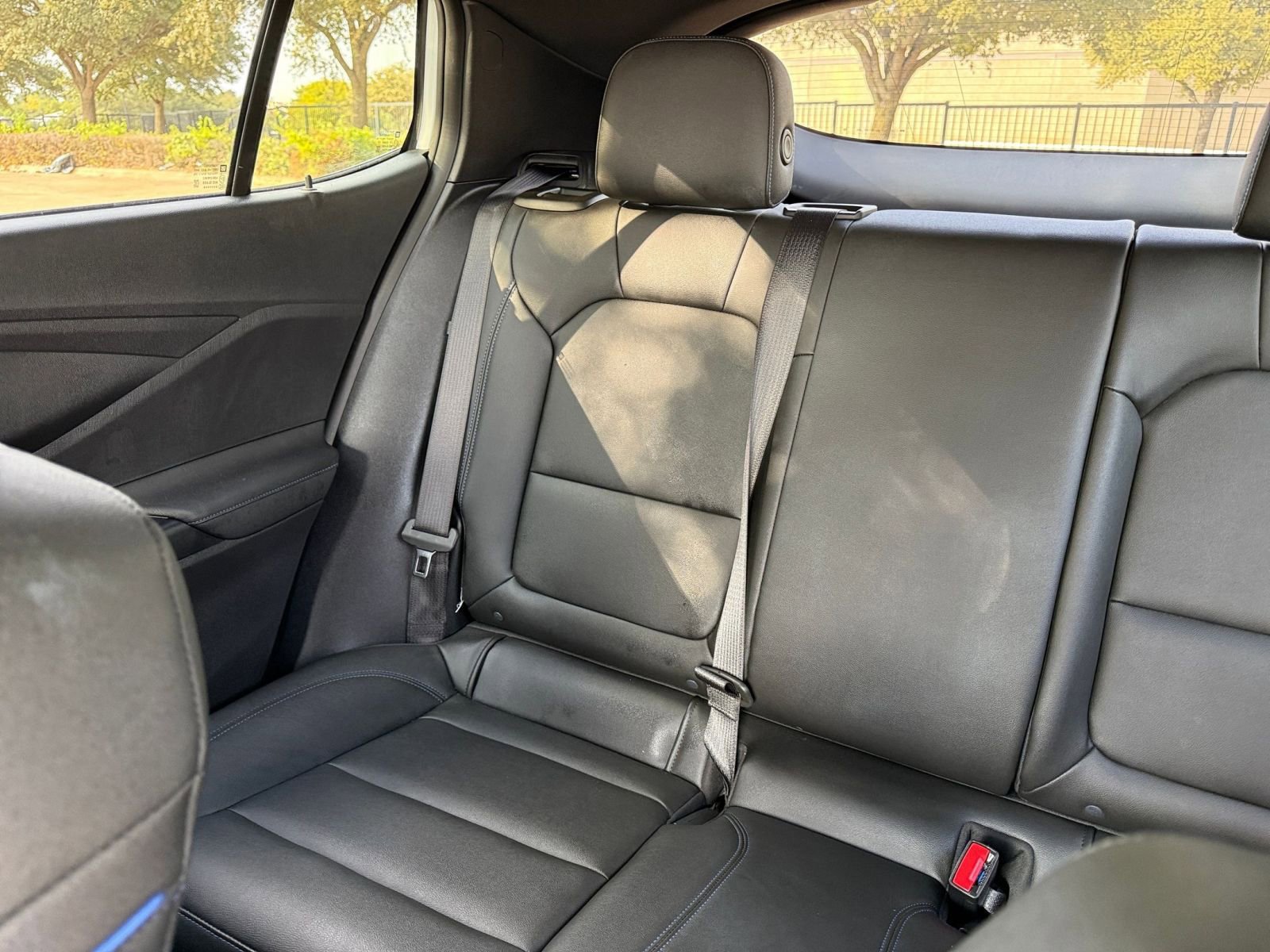 Used 2025 Buick Envista Sport Touring image 39