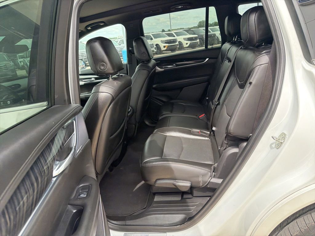 Used 2023 Cadillac XT6 Premium Luxury AWD/4WD image 21