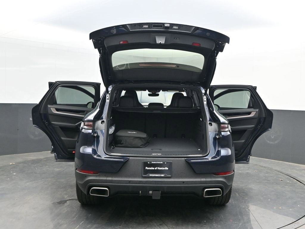 New 2025 Porsche Cayenne E-Hybrid image 47