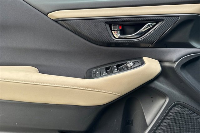 Used 2025 Subaru Outback Premium w/ Popular Package #1 image 11