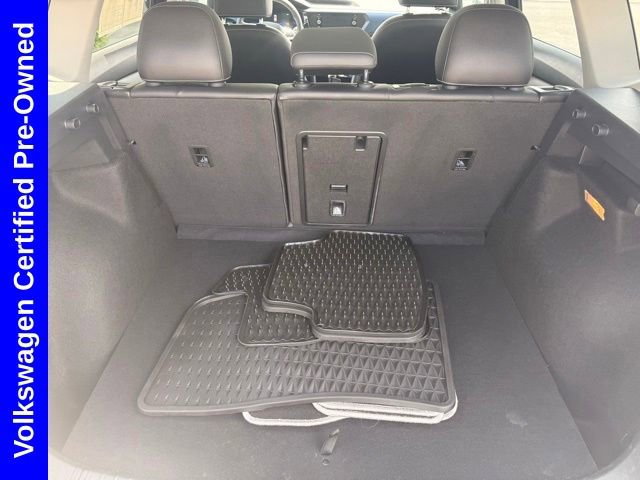 Used 2023 Volkswagen Taos SE w/ Panoramic Sunroof Package AWD/4WD image 9