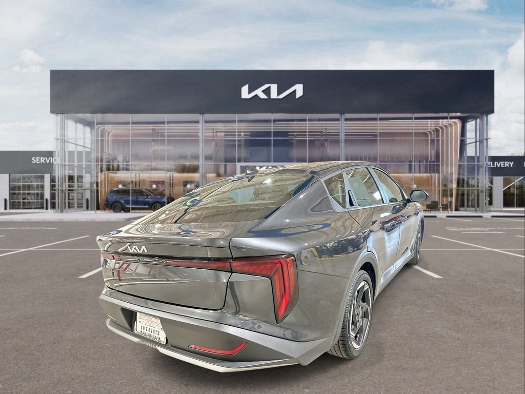 Used 2025 Kia K4 EX image 8