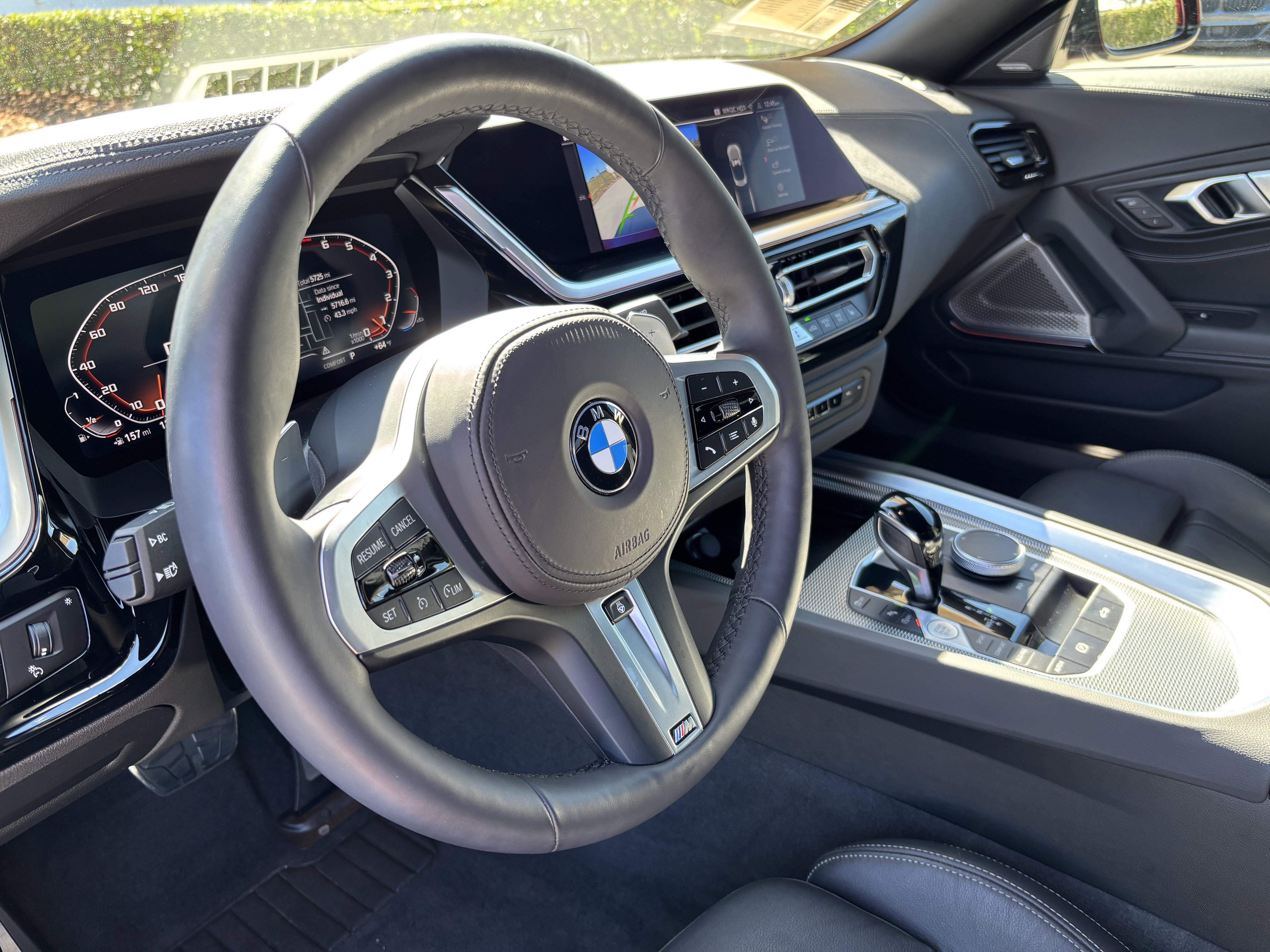 Certified 2025 BMW Z4 M40i w/ Premium Package image 33