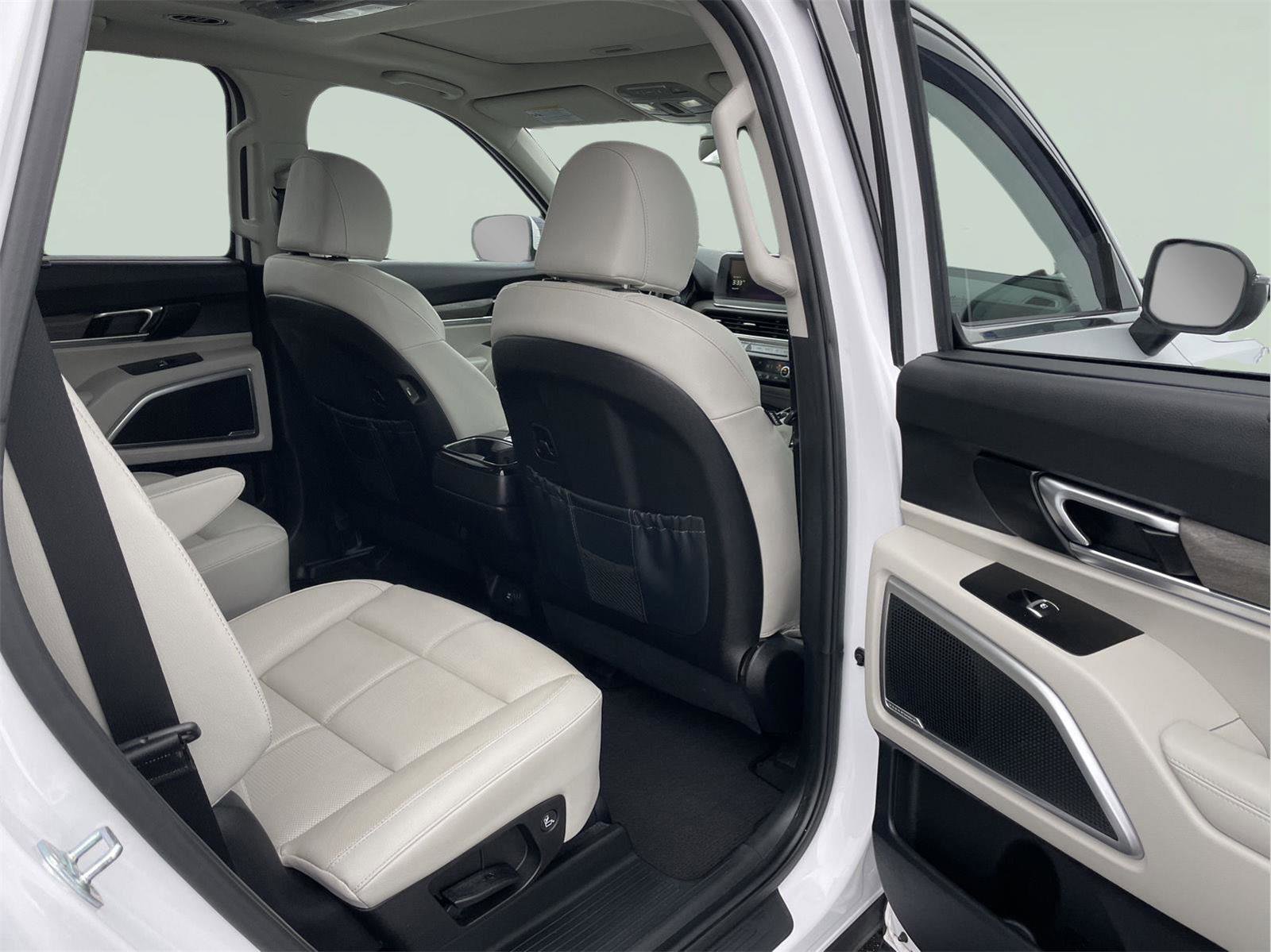 Used 2022 Kia Telluride EX w/ EX Premium Package image 20