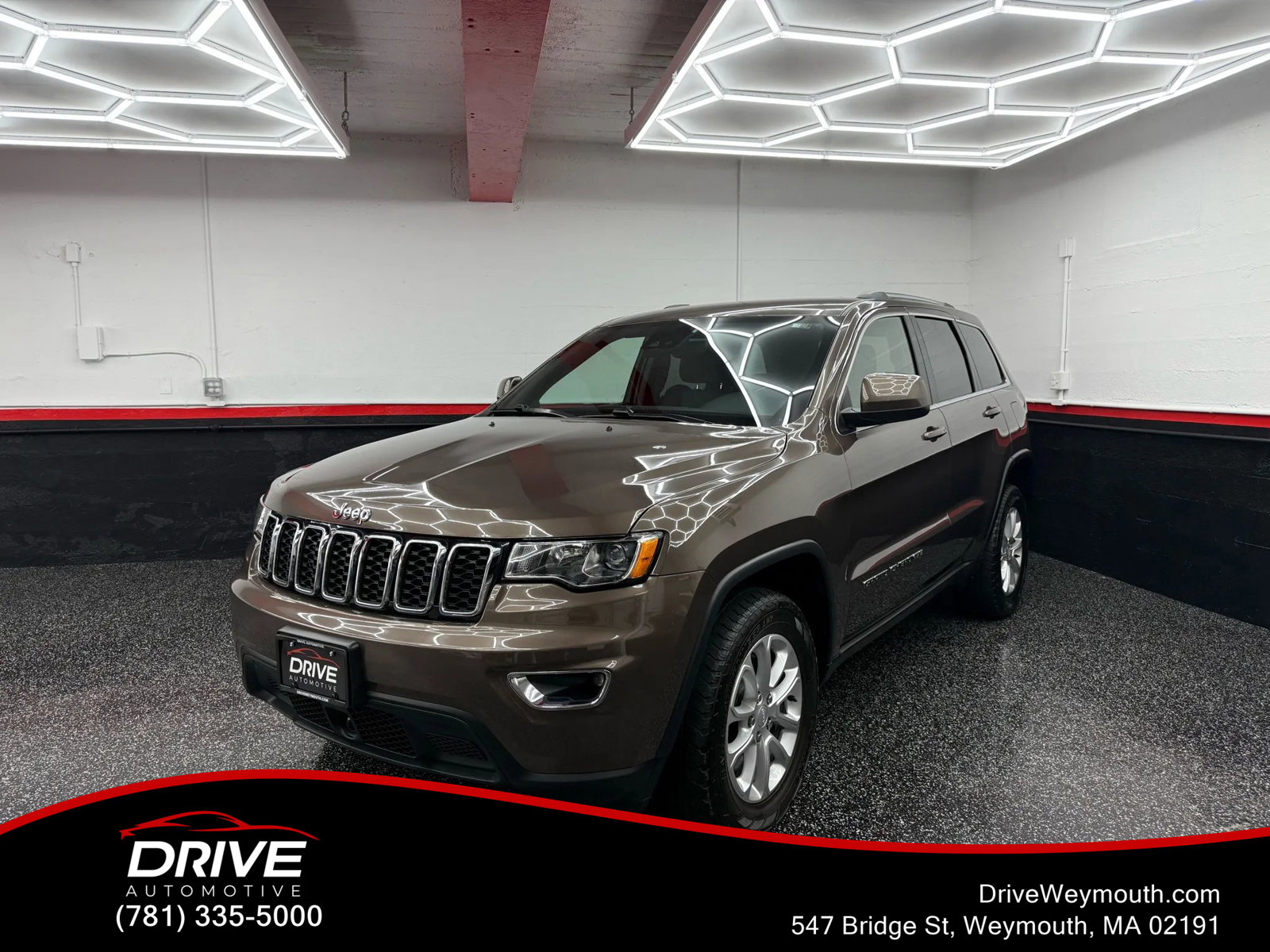 Used 2021 Jeep Grand Cherokee Laredo