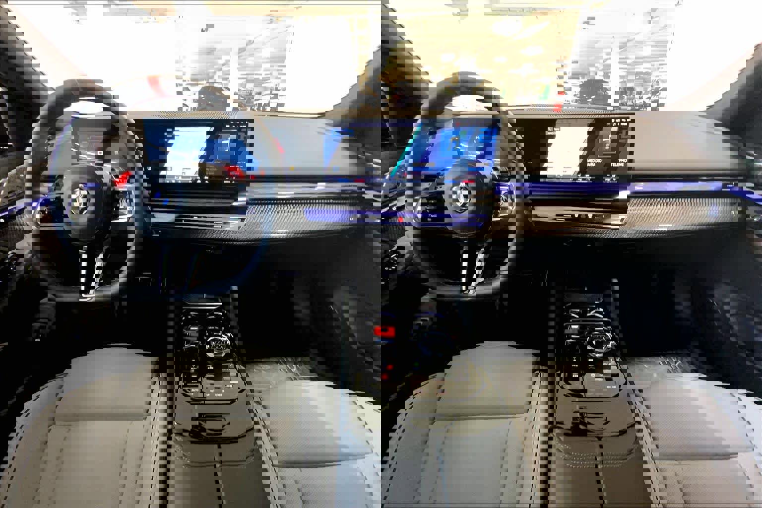 Used 2026 BMW M5 Touring image 16