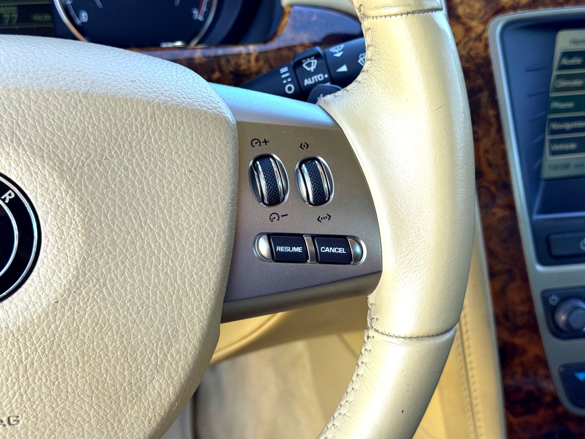 Used 2007 Jaguar XKR R image 29