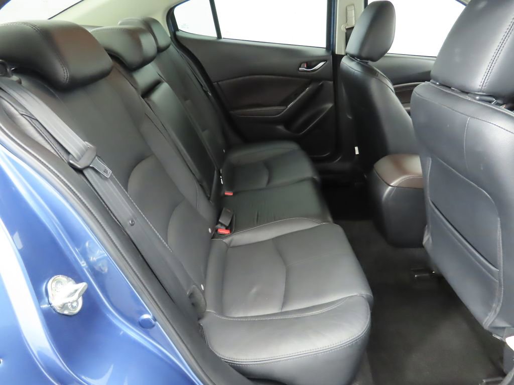Used 2018 MAZDA MAZDA3 Grand Touring w/ Premium Equipment Package image 22
