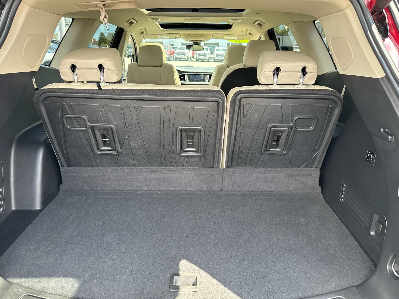 Certified 2020 Buick Enclave Premium w/ Sun and Sites Package AWD/4WD image 11