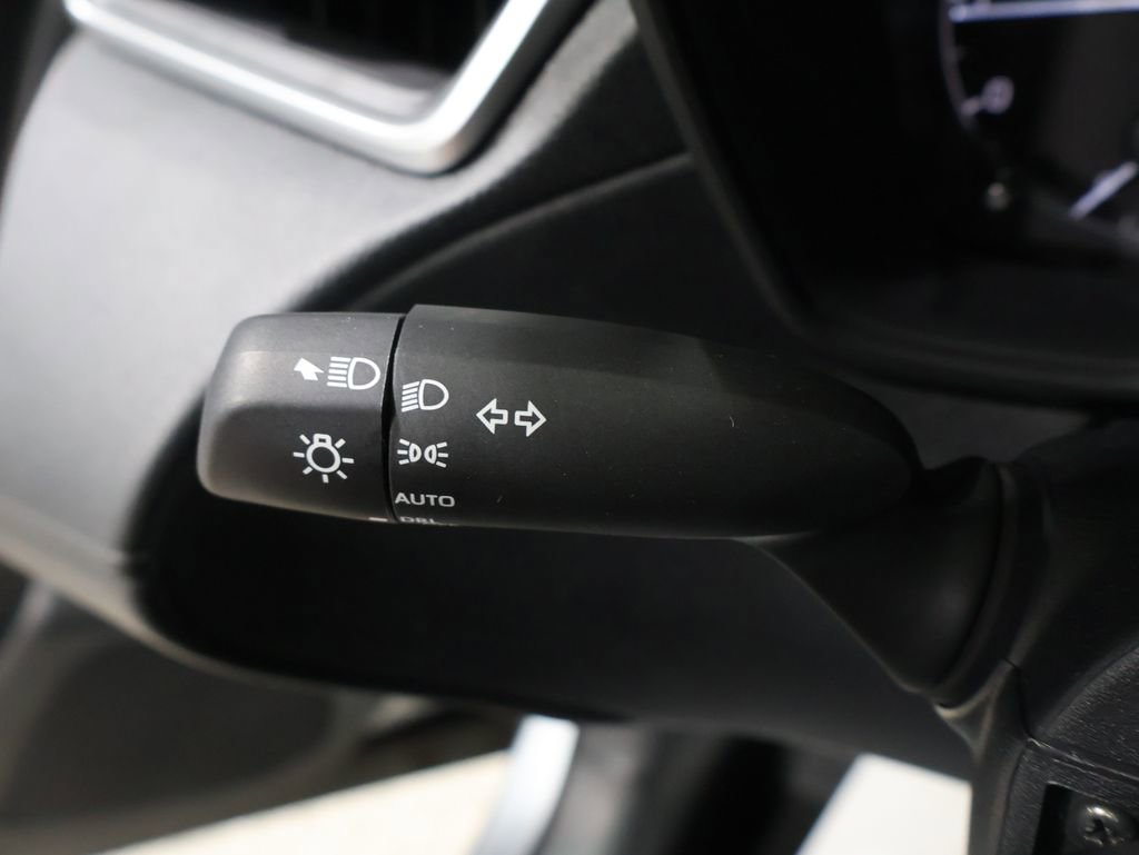 Used 2023 Toyota Corolla Cross LE w/ Moonroof Package image 37