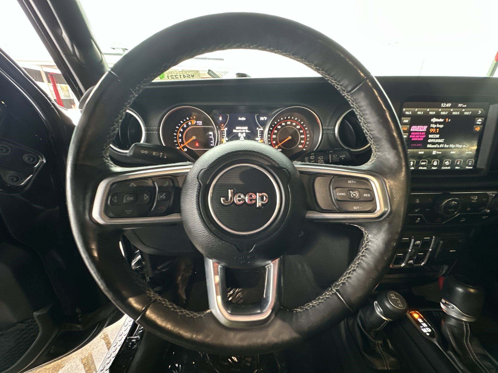 Used 2019 Jeep Wrangler Unlimited Sahara w/ Uconnect 4C Nav & Sound Group image 11