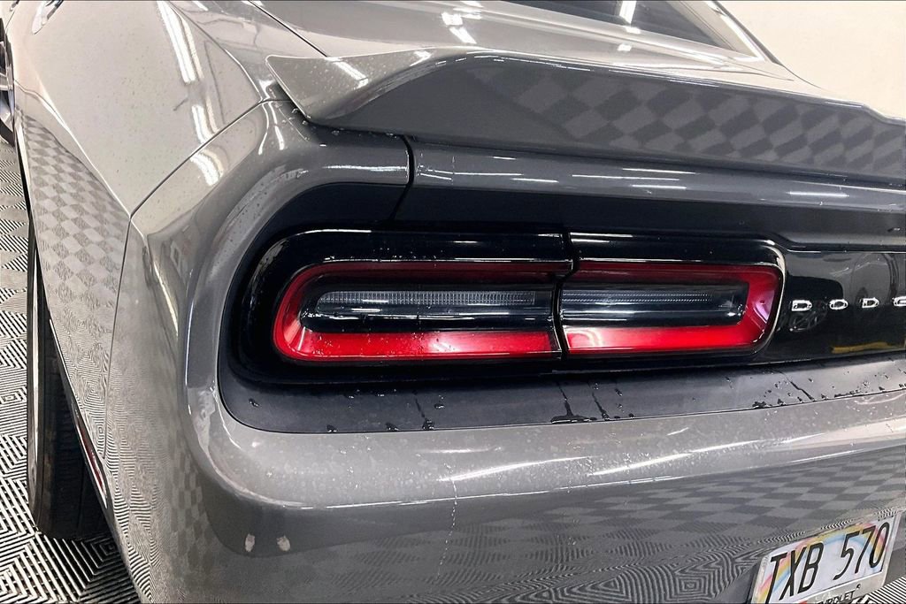Used 2019 Dodge Challenger SXT RWD image 27