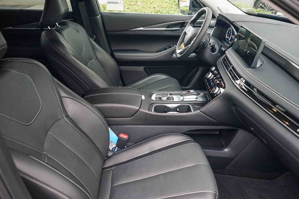 Certified 2025 INFINITI QX60 Luxe image 15