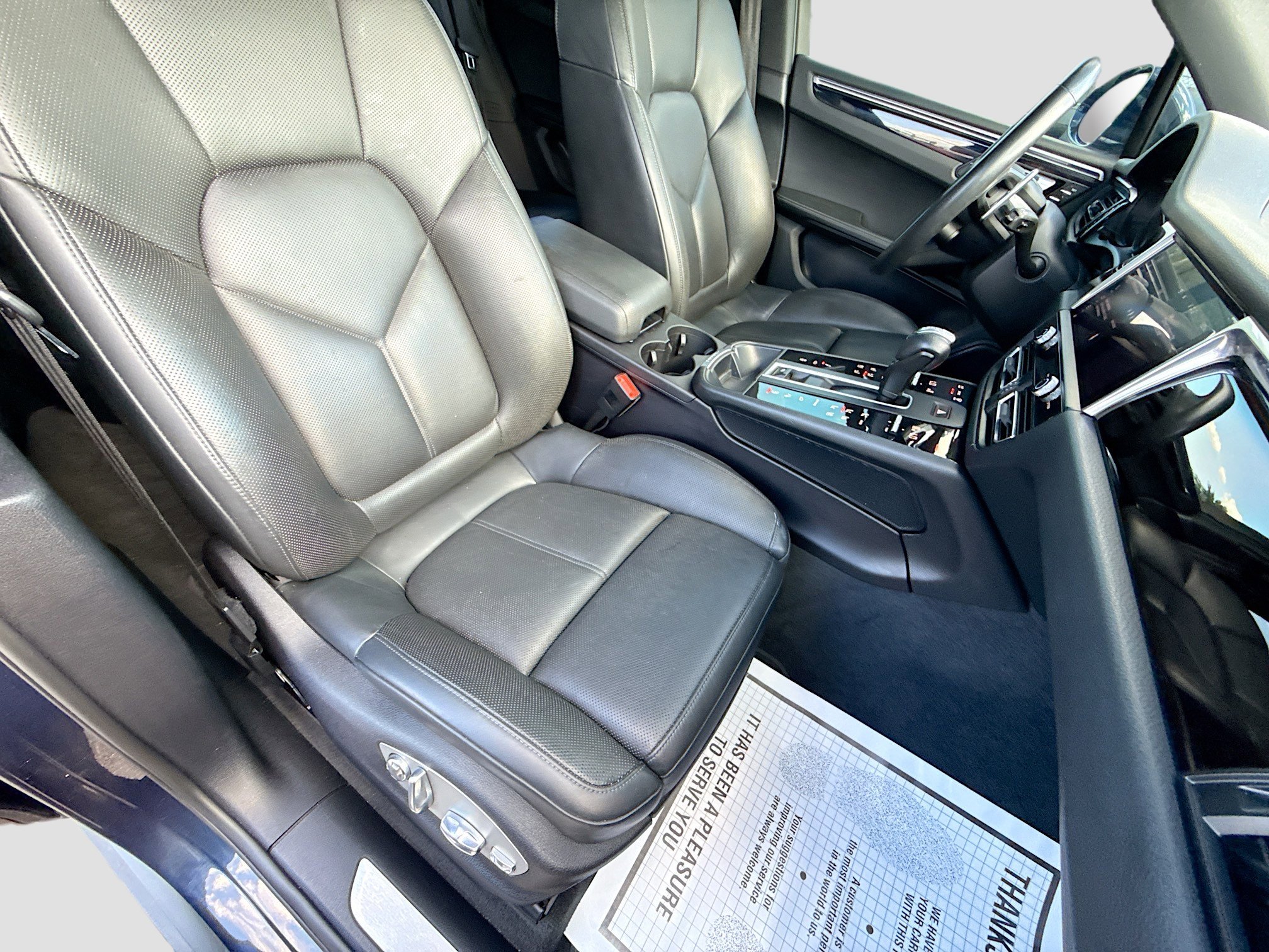 Used 2022 Porsche Macan S image 15