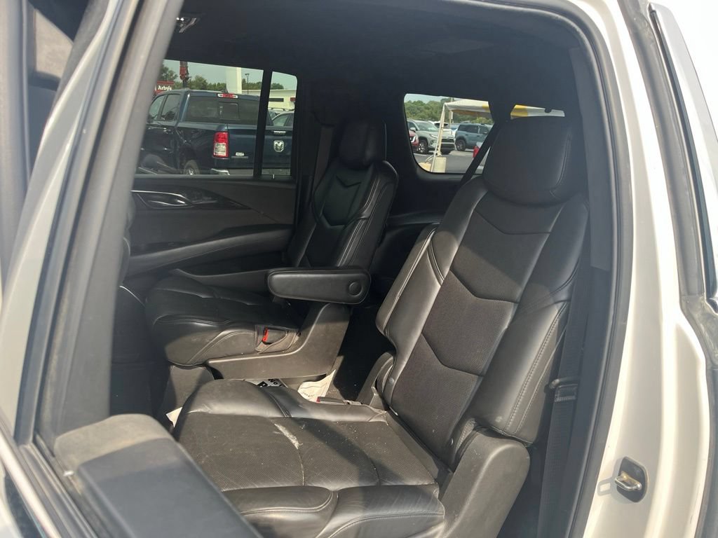 Used 2019 Cadillac Escalade ESV Platinum AWD/4WD image 22