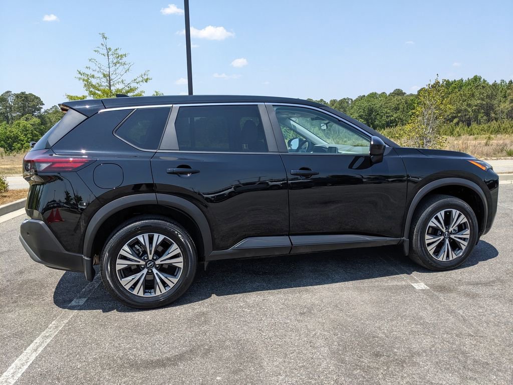 Used 2023 Nissan Rogue SV FWD image 20